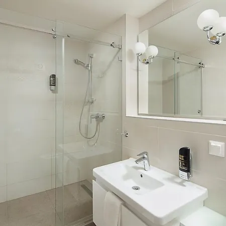 Hotel Kultura 4*