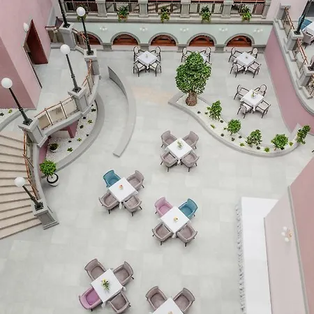 Kultura Hotel 4*